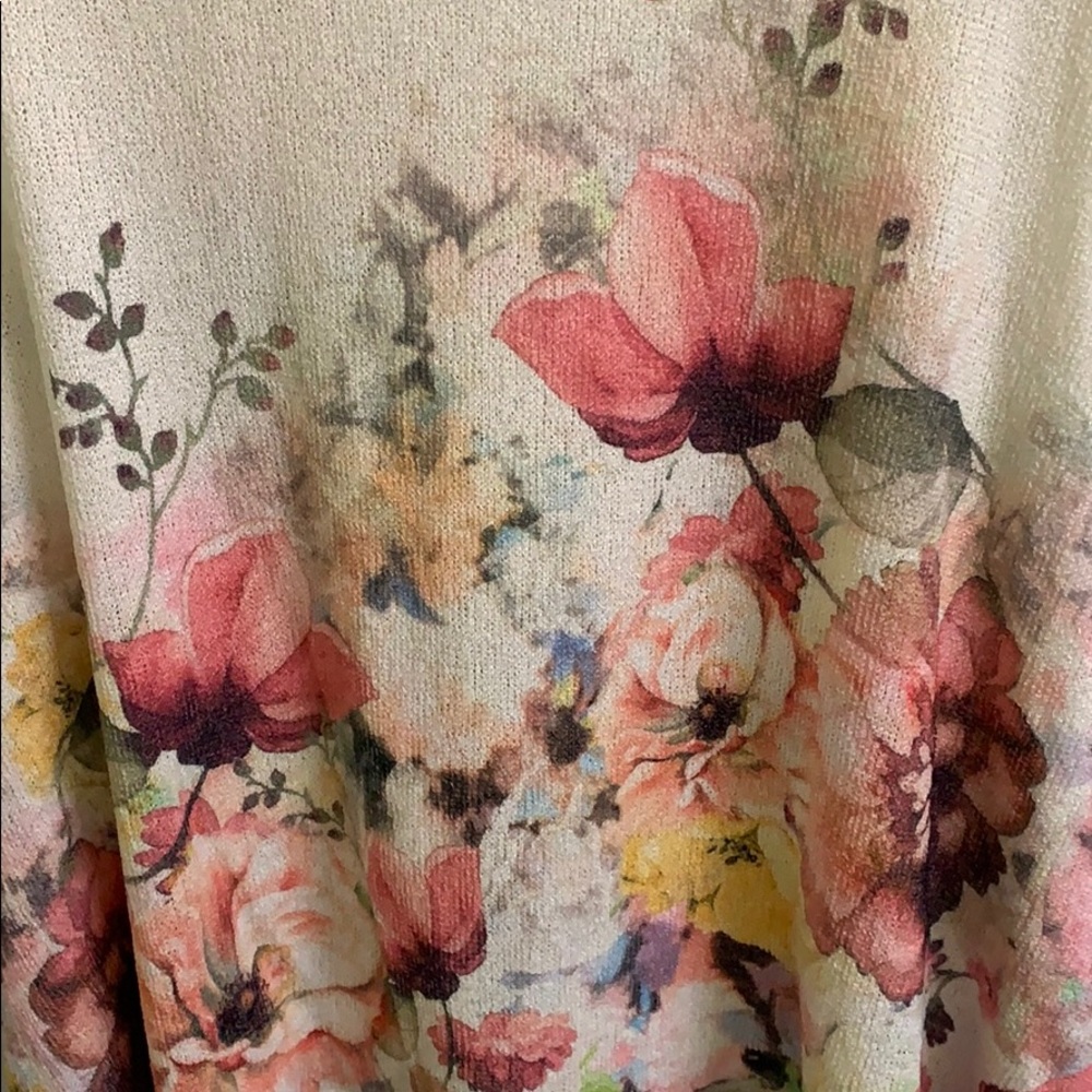 Shirt - Picture 4 of 4